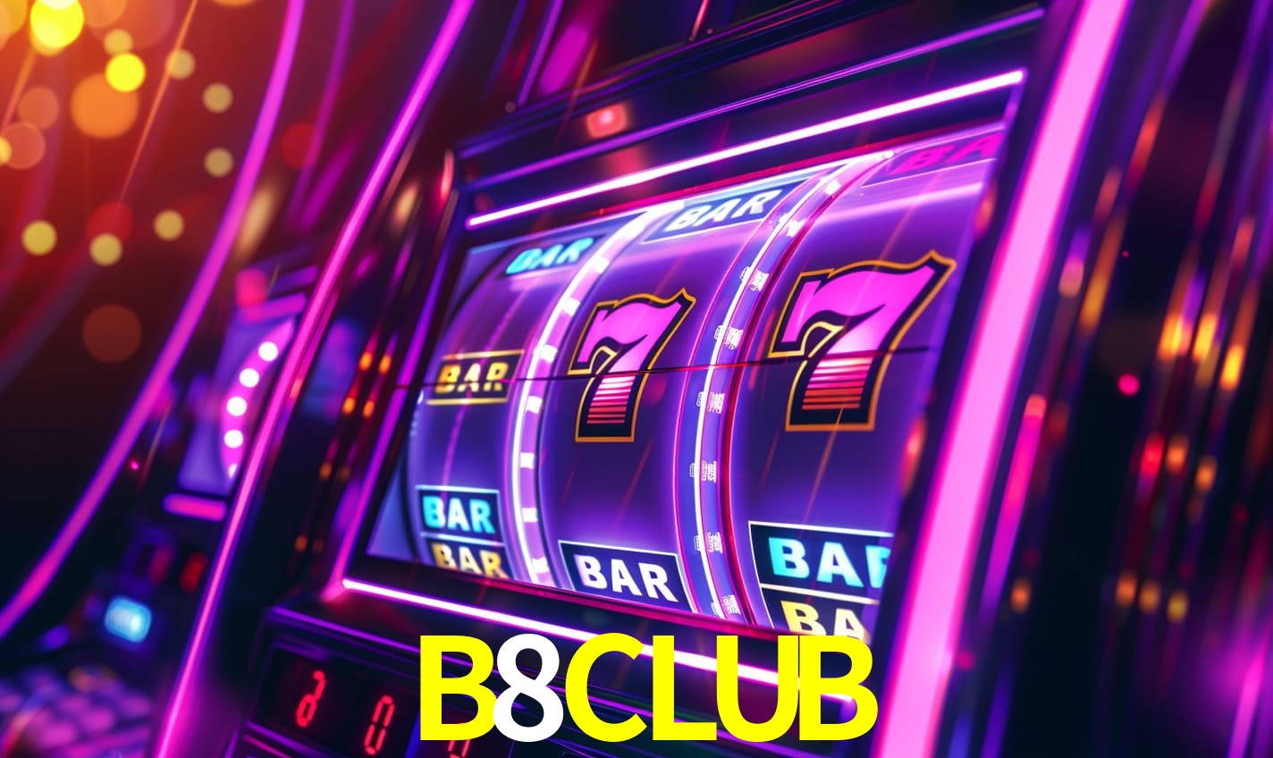 Interfaz de la app móvil B8CLUB en un smartphone moderno